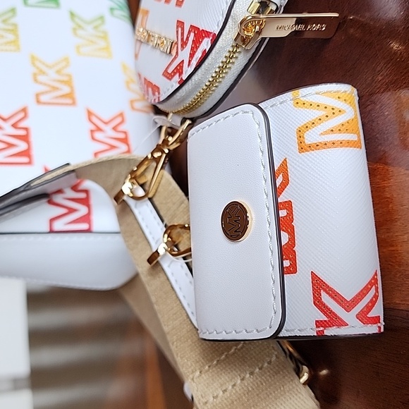 Michael Kors Jet Set Travel White Crossbody Signature Print Set - Picture 4 of 15
